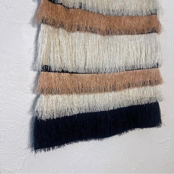 Ann Taylor Shirt Women’s  Tank Top  Fringe V Neck Sleeveless Size XSP New - Picture 3 of 7